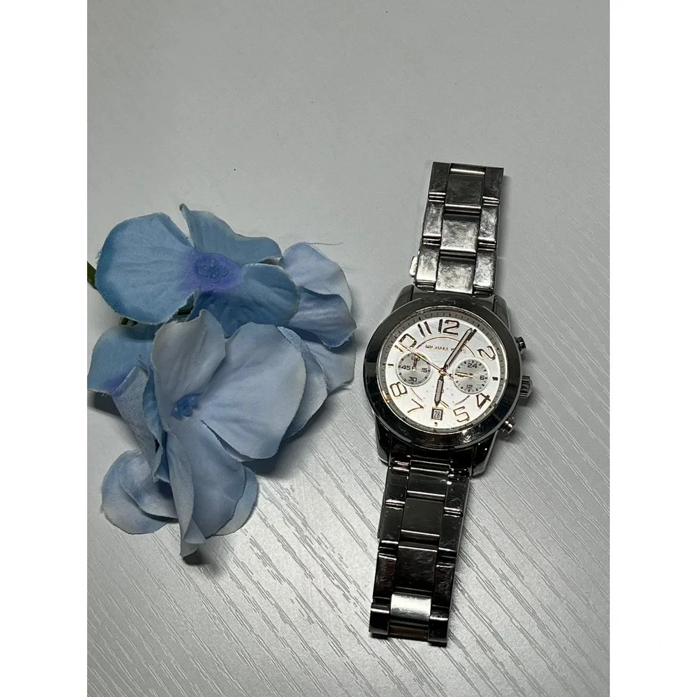 Michael Kors MK-5725 Mercer Chronograph Silver Stainless Steel Watch‎ 42mm